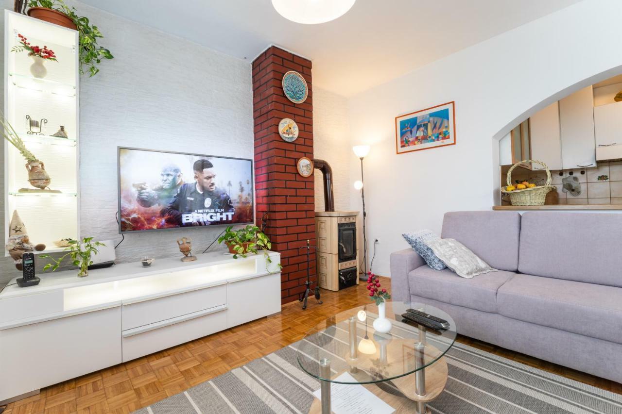 Sunny House Apartment Korčula Екстериор снимка
