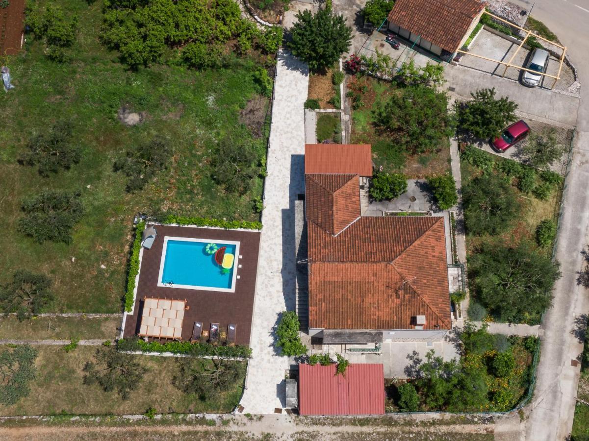 Sunny House Apartment Korčula Екстериор снимка